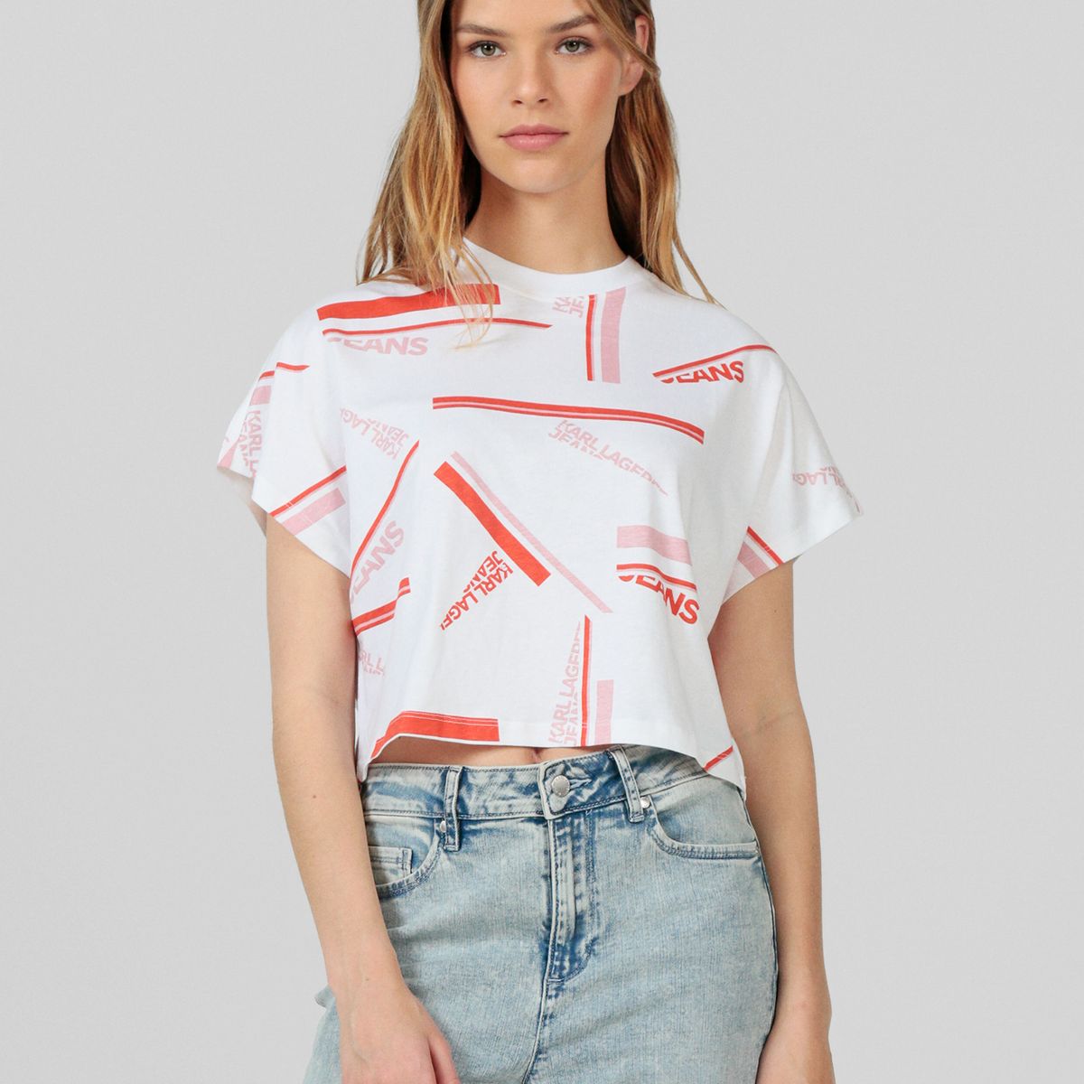 KARL LAGERFELD - Polera cropped con estampado gráfico
