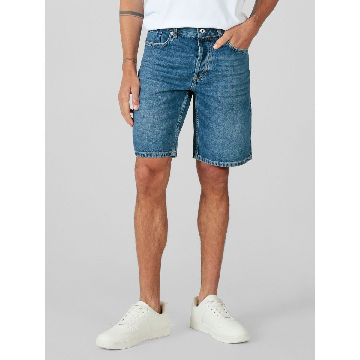 KARL LAGERFELD - Short regular