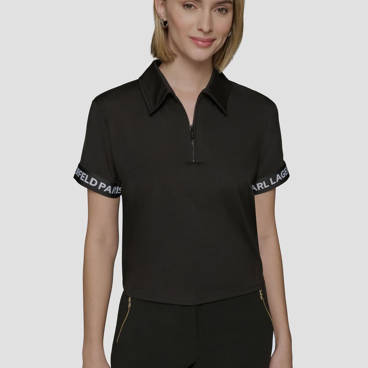 KARL LAGERFELD - Polo cropped con cierre de cremallera