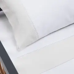 BABYROSEN - Set Sábana Cuna Algodón Deshilado Blanco