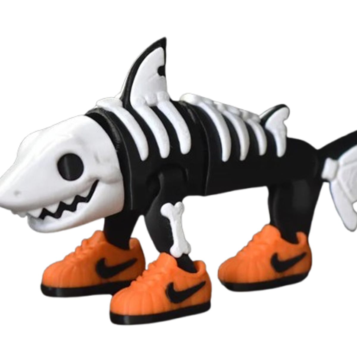 GENERICO - Juguete Italian Brainrot Articulado - Tralalero Tralala Halloween