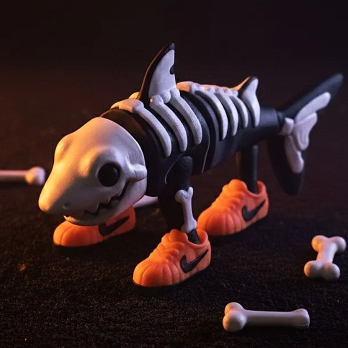 GENERICO - Juguete Italian Brainrot Articulado - Tralalero Tralala Halloween