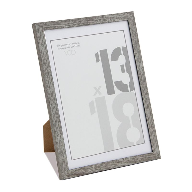 VGO - MARCO PLASTICO GRIS CLARO CON PASPARTU 13x18  SIN PASPARTU 15x21