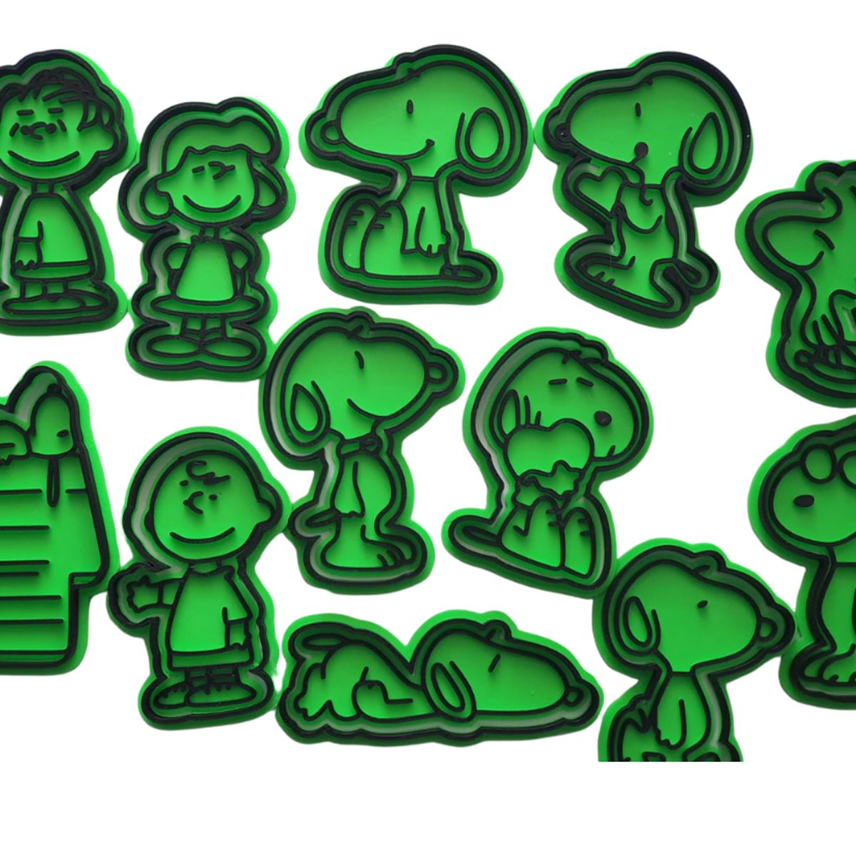 GENERICO - Set 12 Cortadores de Galletas  Snoopy y Amigos 10 CM