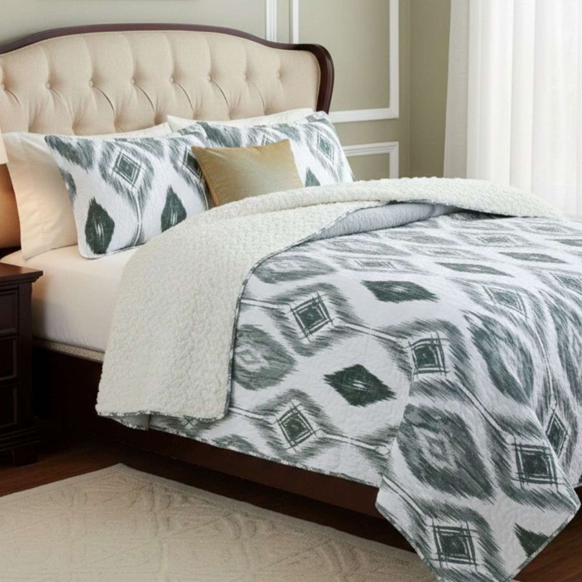 GENERICO - CUBRECAMA QUILT CON SHERPA KING 250 X 270 CM