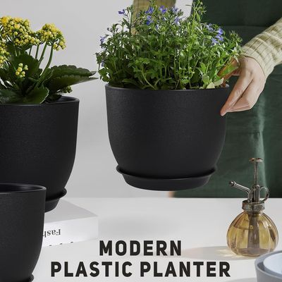 Imagen 2 del producto Set 5 macetas de plástico negro cinco tamaños