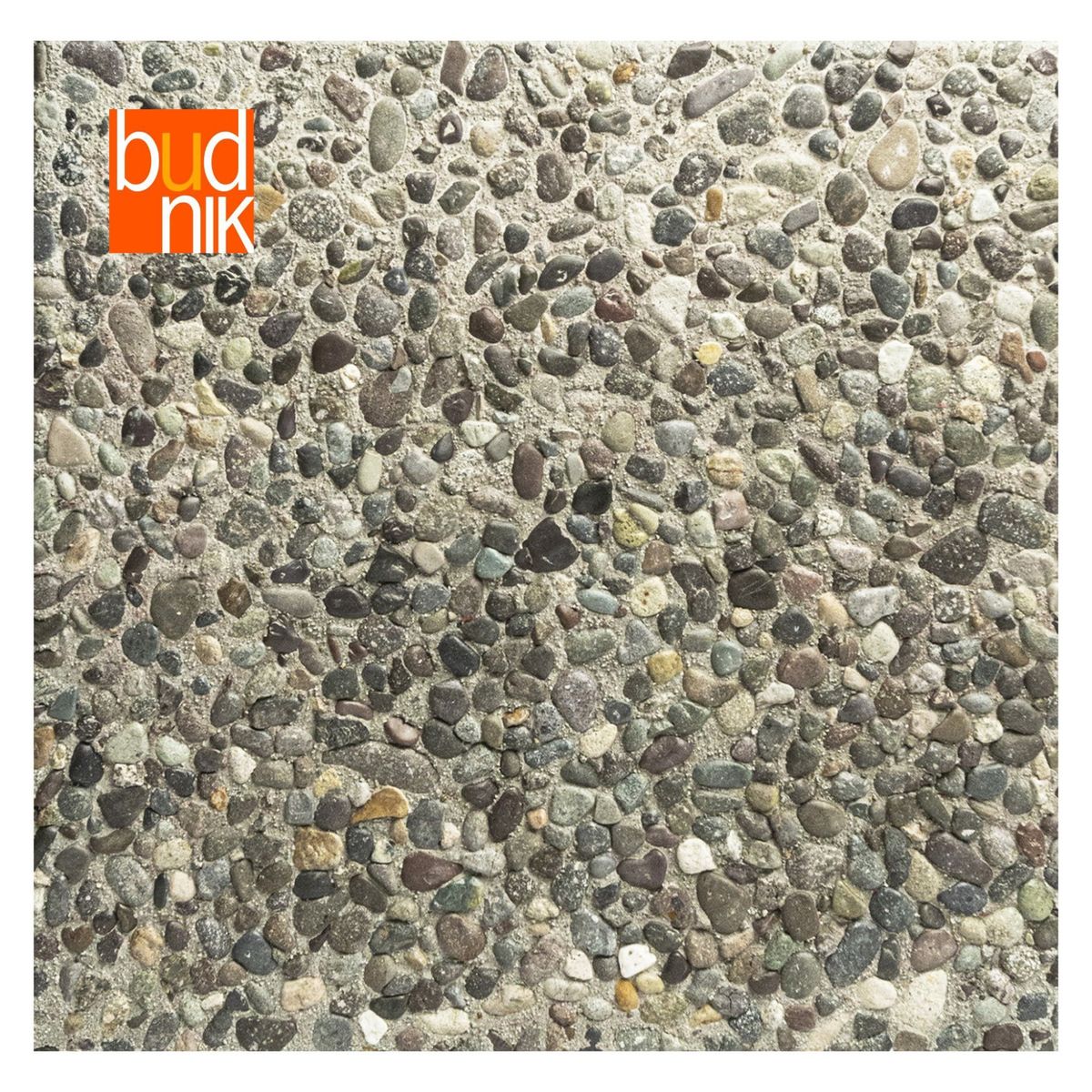 BUDNIK - Baldosa Alta Resistencia Colonial Piedra Negra 40x40x38 cm