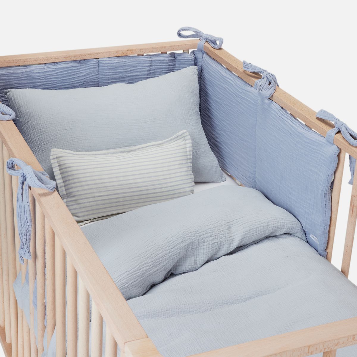 BABYROSEN - Protector De Cuna Muselina Azul Acero