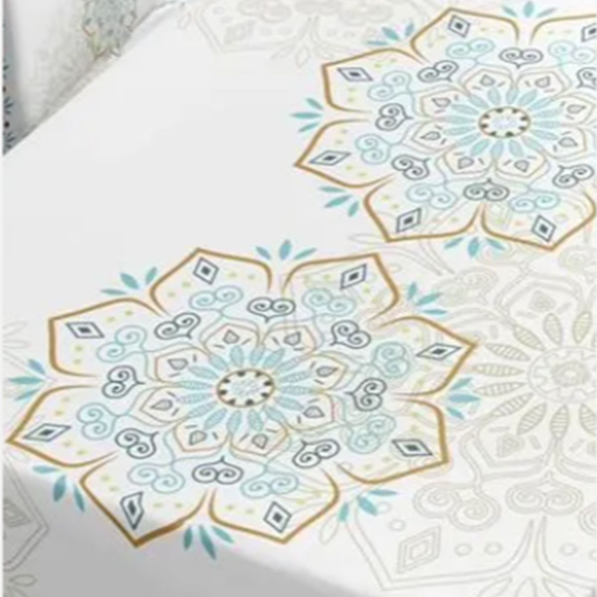 GENERICO - Mantel impermeable + 6 sillas