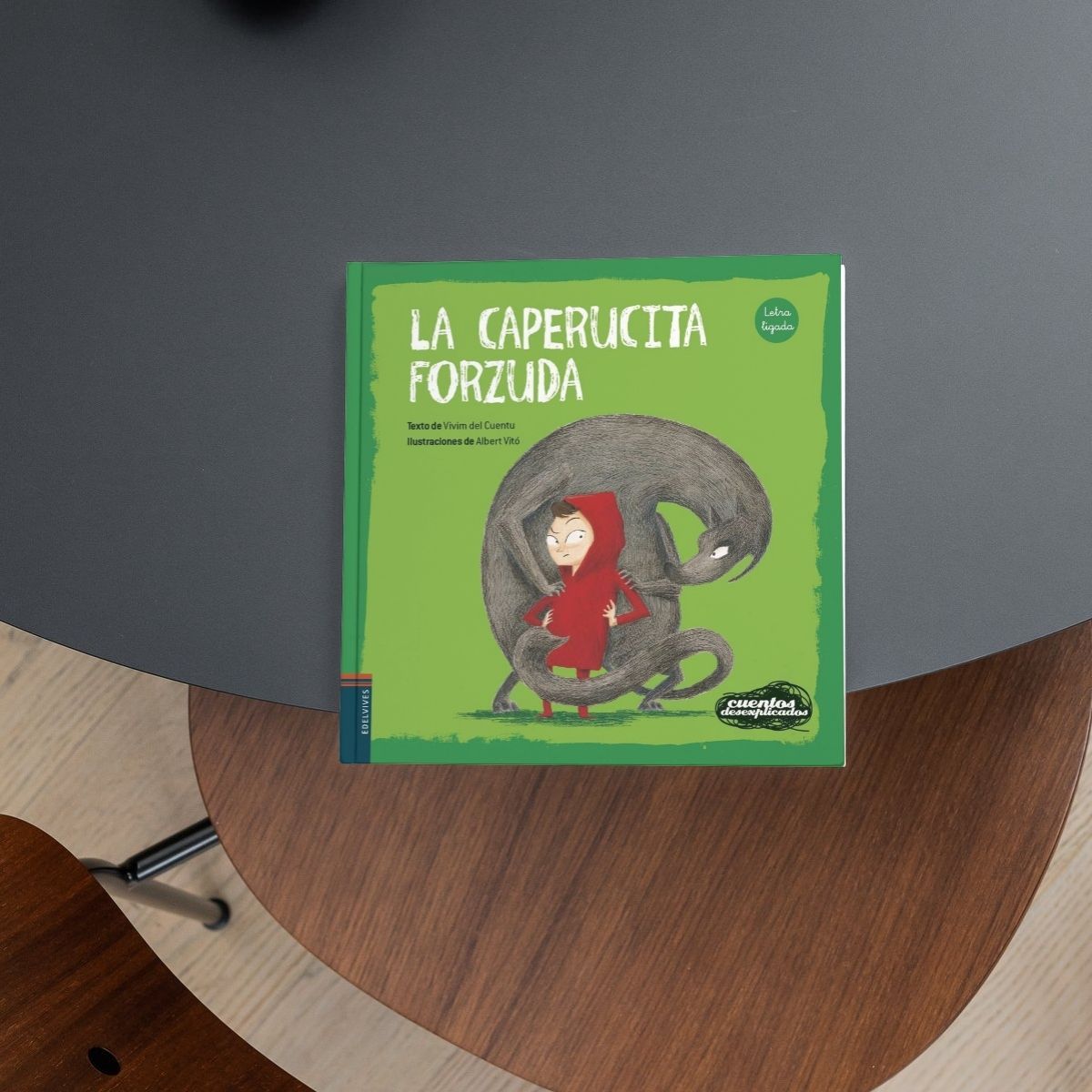 EDELVIVES - La caperucita forzuda