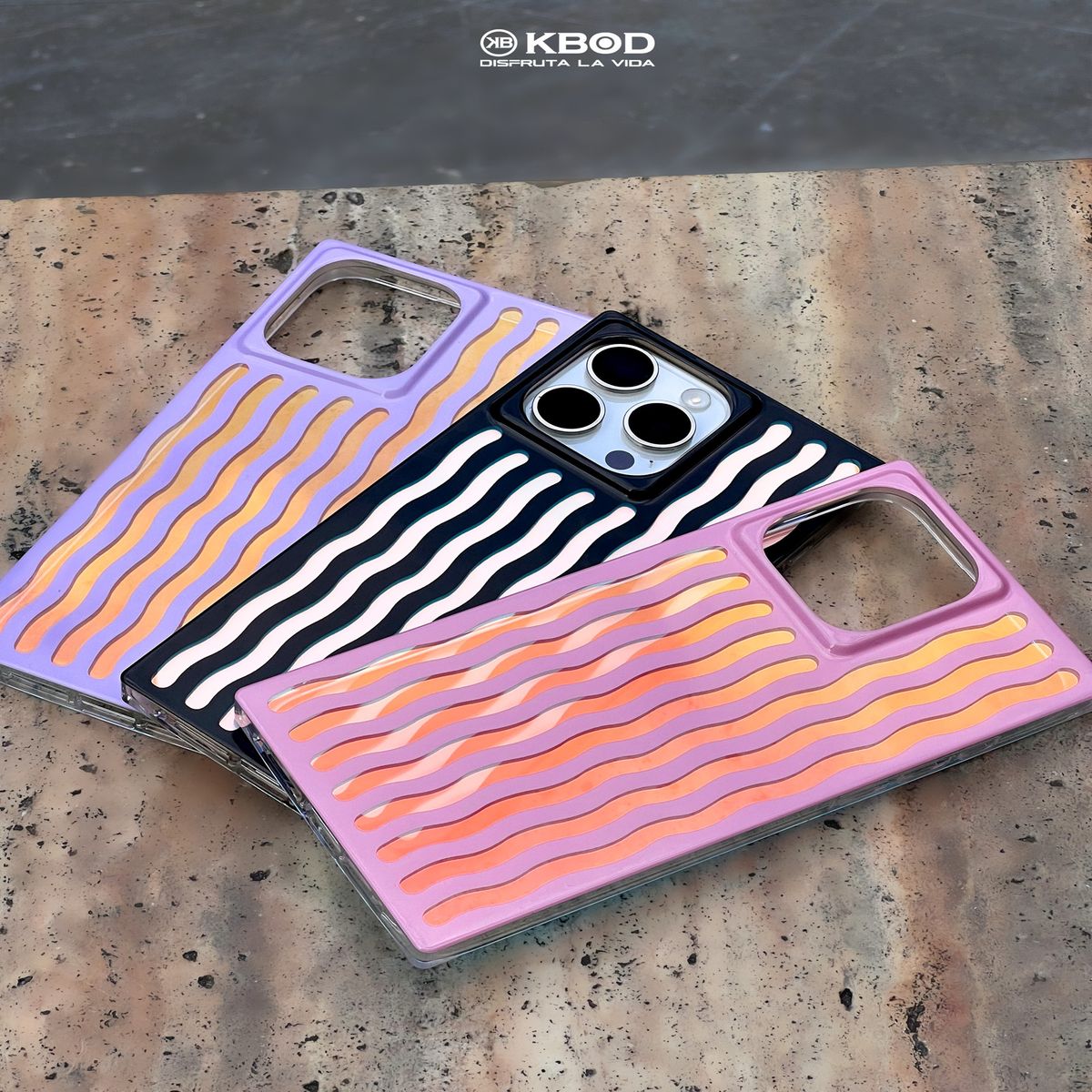 KBOD - Carcasa Antigolpes Kbod Blox Line A87 Para iPhone 13 y 14 Lila