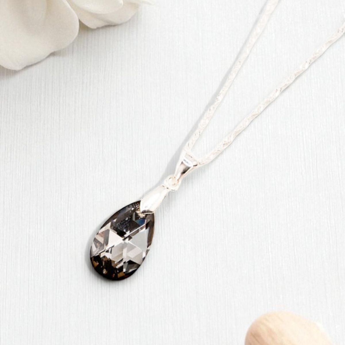 JOYAS MONTERO - Collar Petra Plata 925 creado con cristales de Swarovski® Silver Night