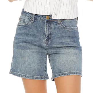 WADOS - SHORT TIRO MEDIO PRETINA BASICA 1 BOTON