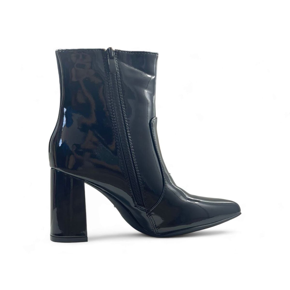 CARBIN - Botines Charol Con Taco 7 cms Punta Fina