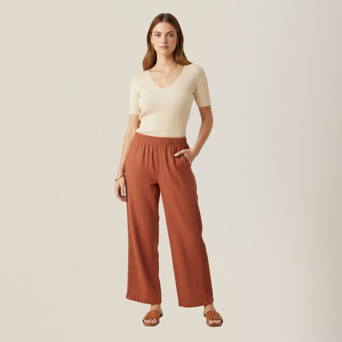 DESIGNERS - Pantalón Palazzo de Lino Detalle Calado Lateral