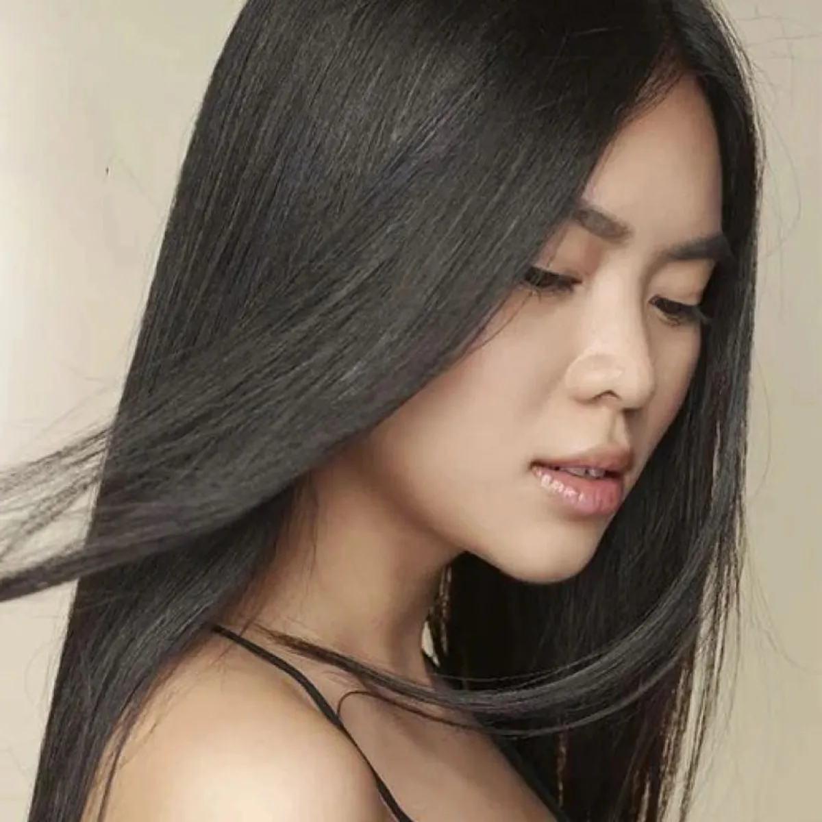 DAENG GI MEO RI - Acondicionador Reparador con Aceite de Camelia de Jeju
