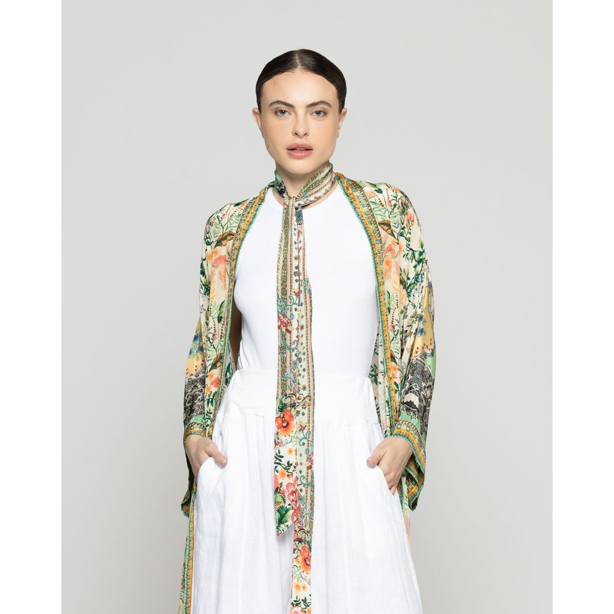 LINEATRE - Tapado Mujer Kimono Debora Estampado Floral Amarillo Vainilla Lineatre