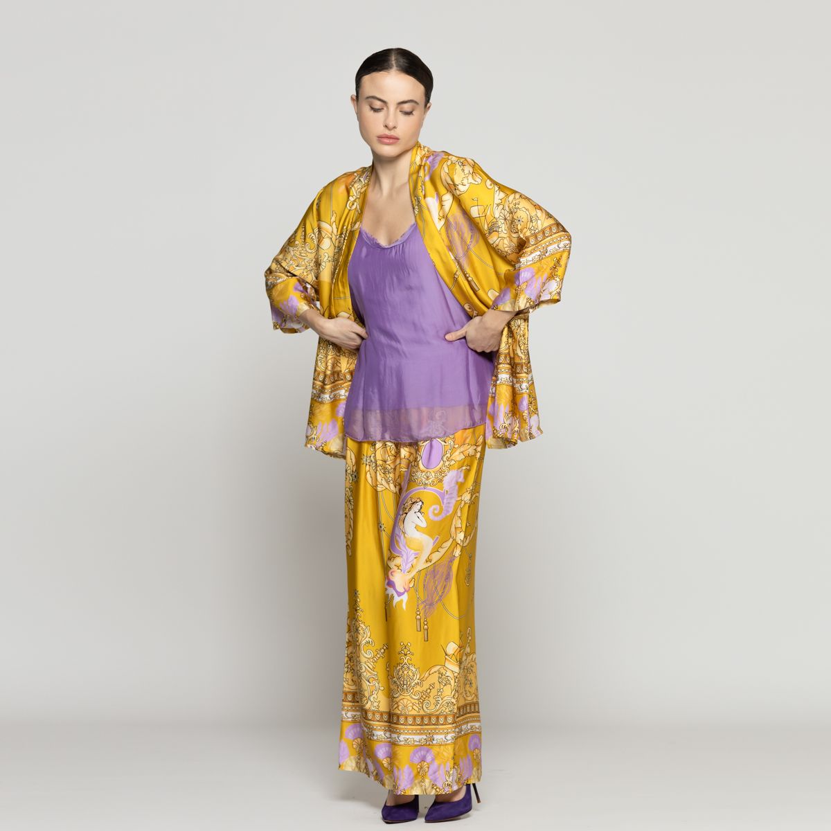 LINEATRE - Tapado Mujer Daniella Spolverino Satinado Amarillo Lineatre