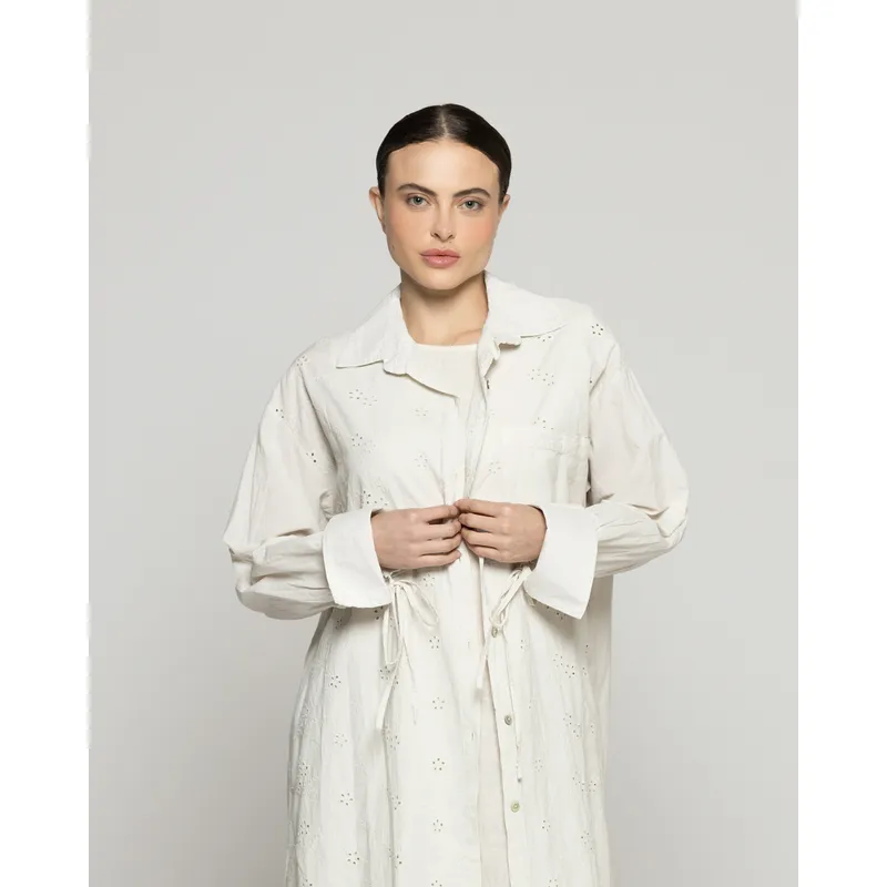 LINEATRE - Tapado Mujer Dianella Sobrecamisa Algodón Con Broderie Beige Lineatre