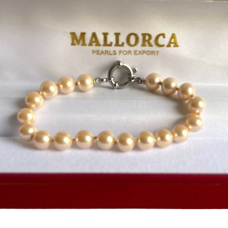 MALLORCA - PULSERA PERLAS DE MALLORCA 8MM BEIGE BROCHE TIMÓN PLATEADO
