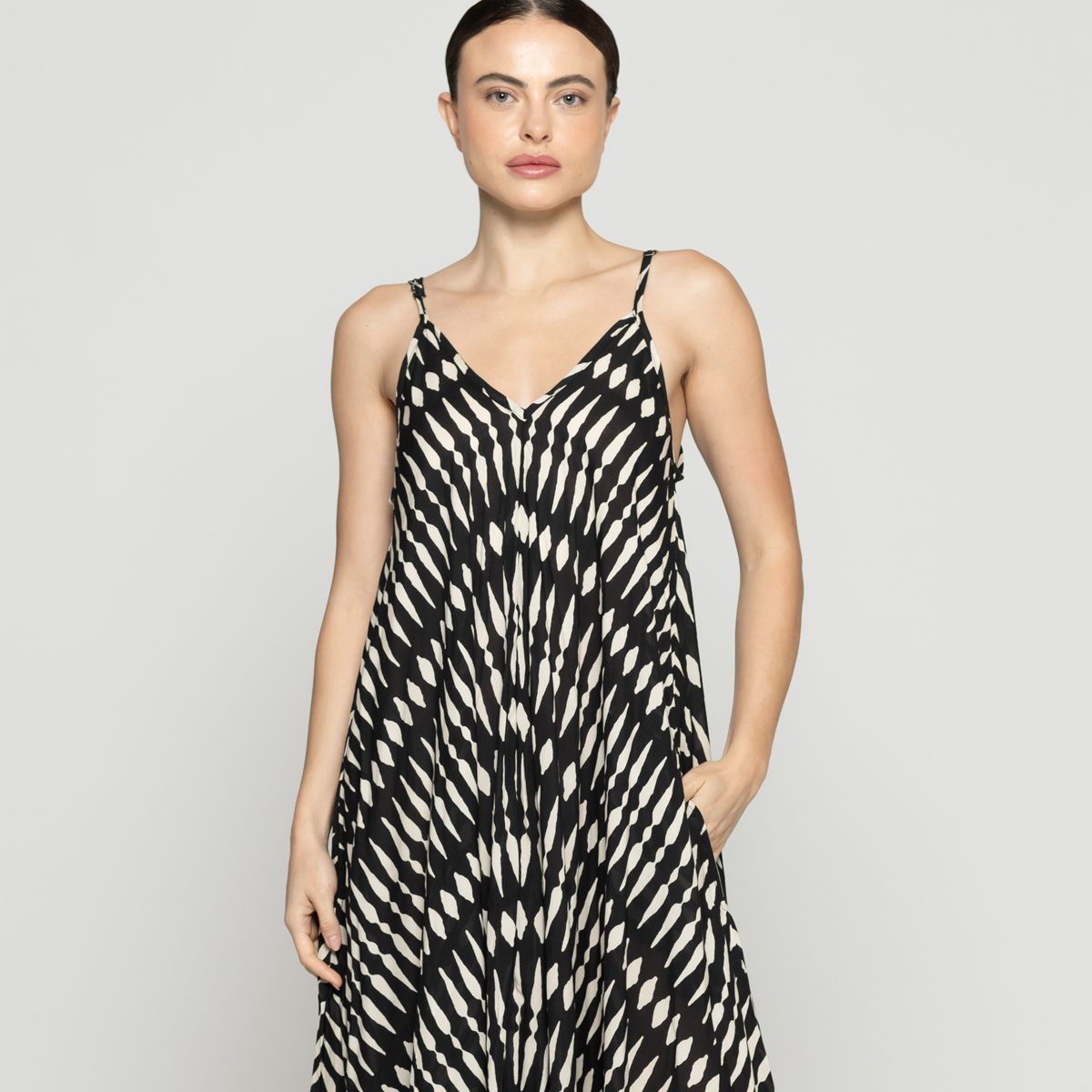 LINEATRE - Vestido Mujer Viviette Estampado Geométrico Negro Lineatre