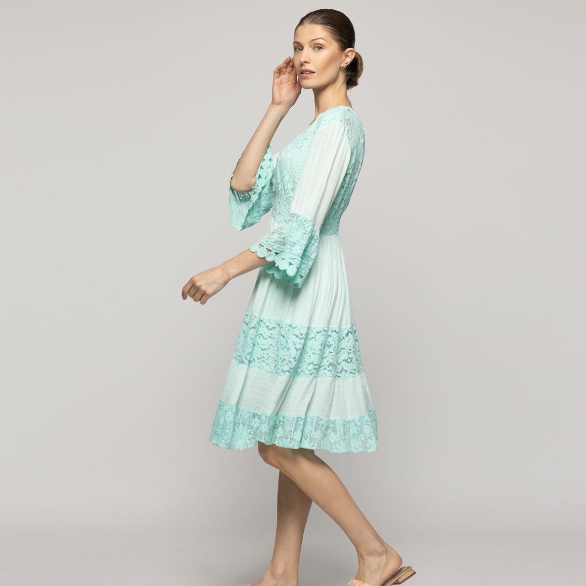 LINEATRE - Vestido Mujer Vivi Largo Midi Con Adornos De Encaje Agua Lineatre