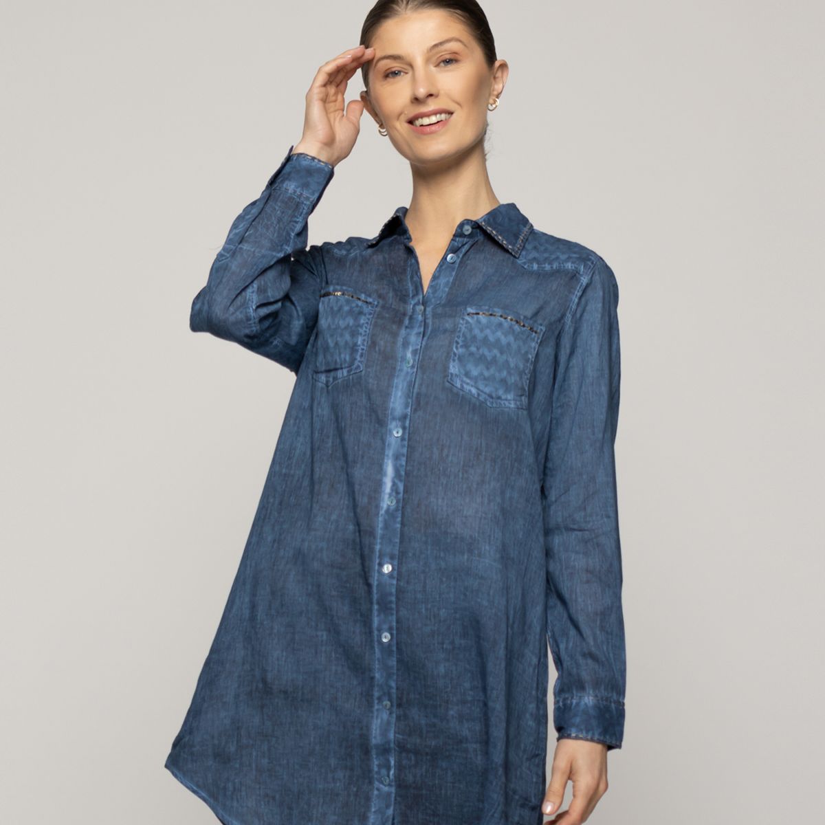 LINEATRE - Blusa Mujer Biddy  Larga Tipo Jeans Bolsillo Frontal Y Detalle Lentejuelas Azul Lineatre