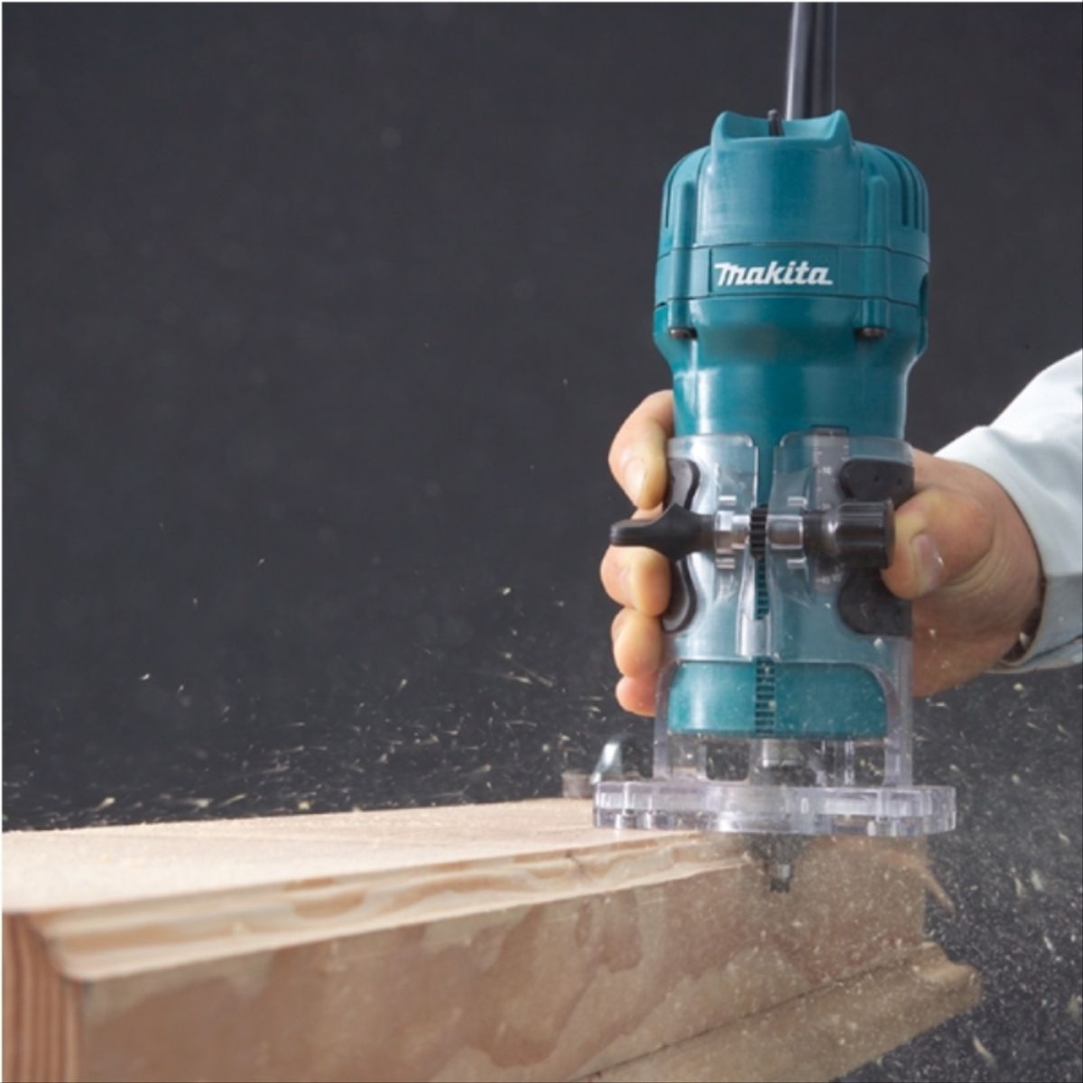 MAKITA - Recortadora enchape 1/4" 530W 3709