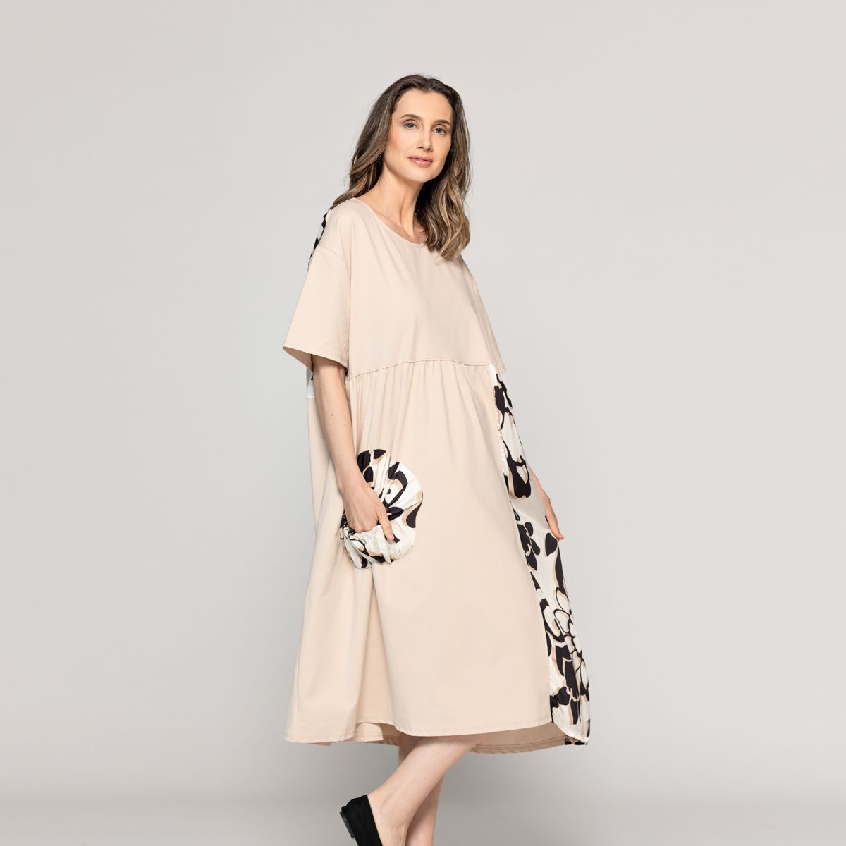 LINEATRE - Vestido Mujer Largo Vania Con Bolsillo Decorativo Elasticado Beige Lineatre