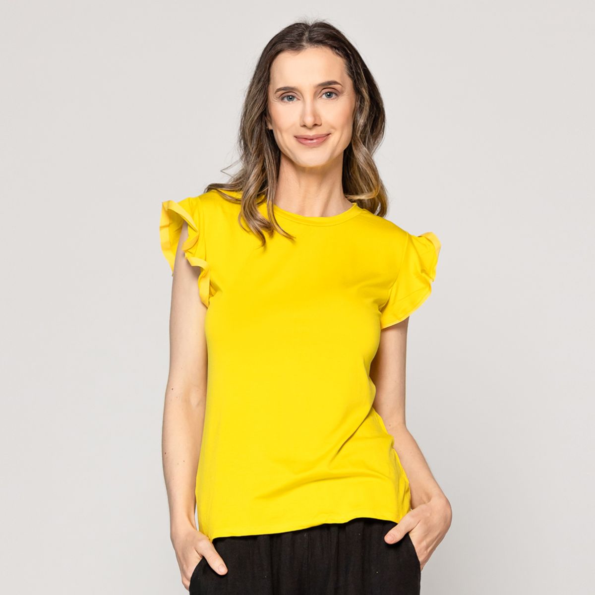 LINEATRE - Polera Mujer Básica Ondina Manga Corta Con Volantes Amarilla Lineatre