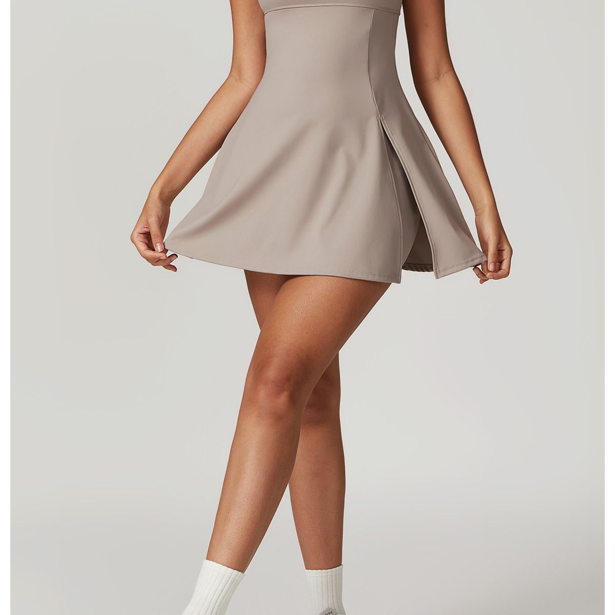 VELVET - Vestido Deportivo Aurora Crema Mujer