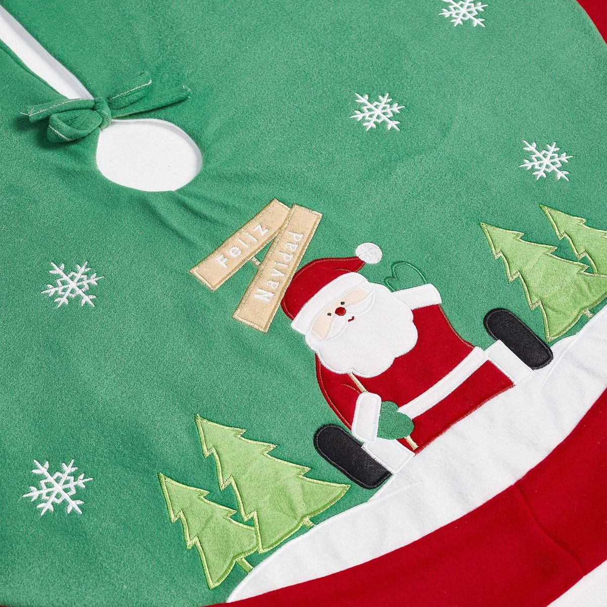 HERRERA MAISON - Pie de Arbol Navidad Santa 90 CM