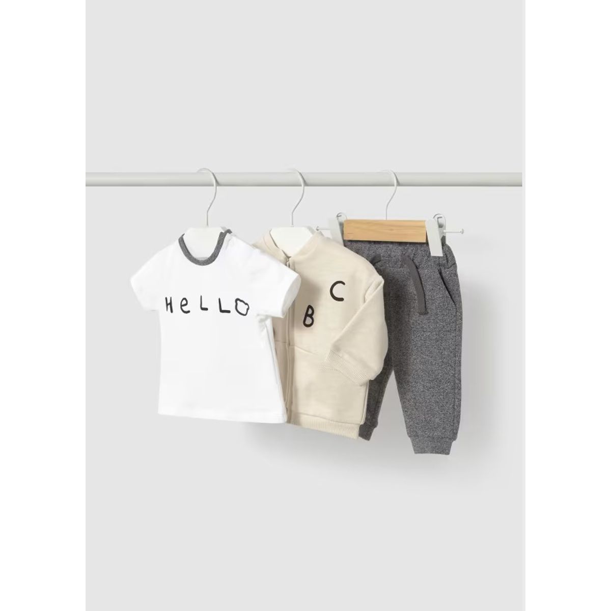 MAYORAL - Conjunto tipo Chándal con camiseta animal recién nacido