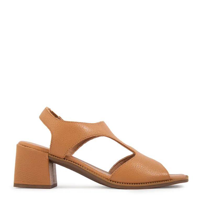 Sandalia bianca cuero camel