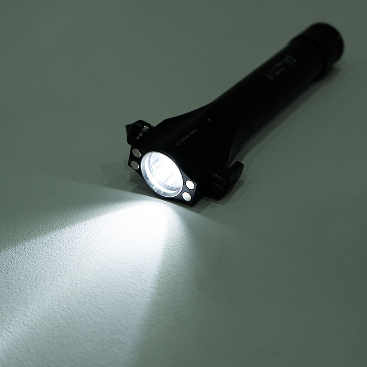 TERRA FORCE - LINTERNA CAMPING SOLAR MULTI FUNCIÓN 150M 3H IP44