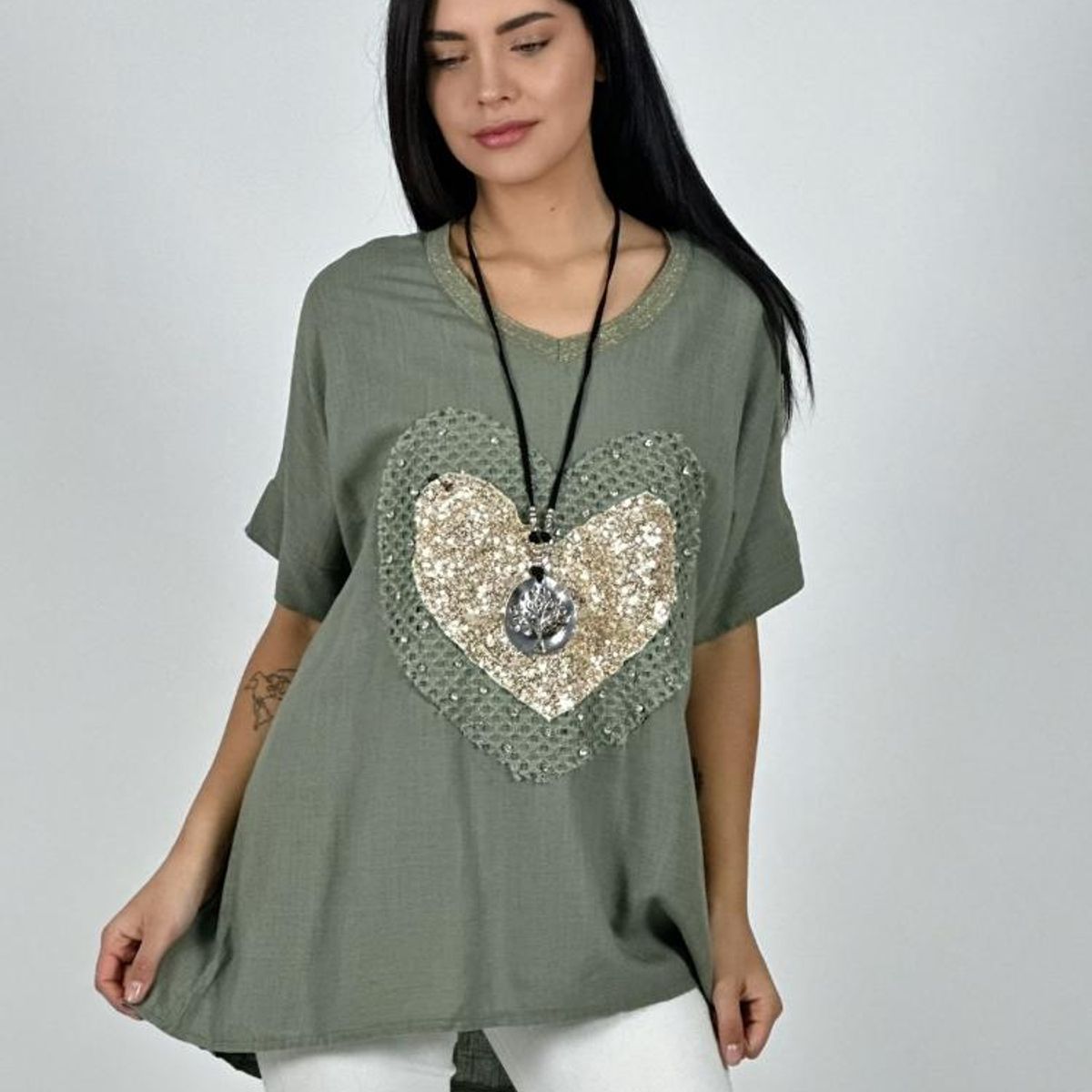 ENIGMATICA BOUTIQUE - Polera Lino Corazón Brillos y Broderi