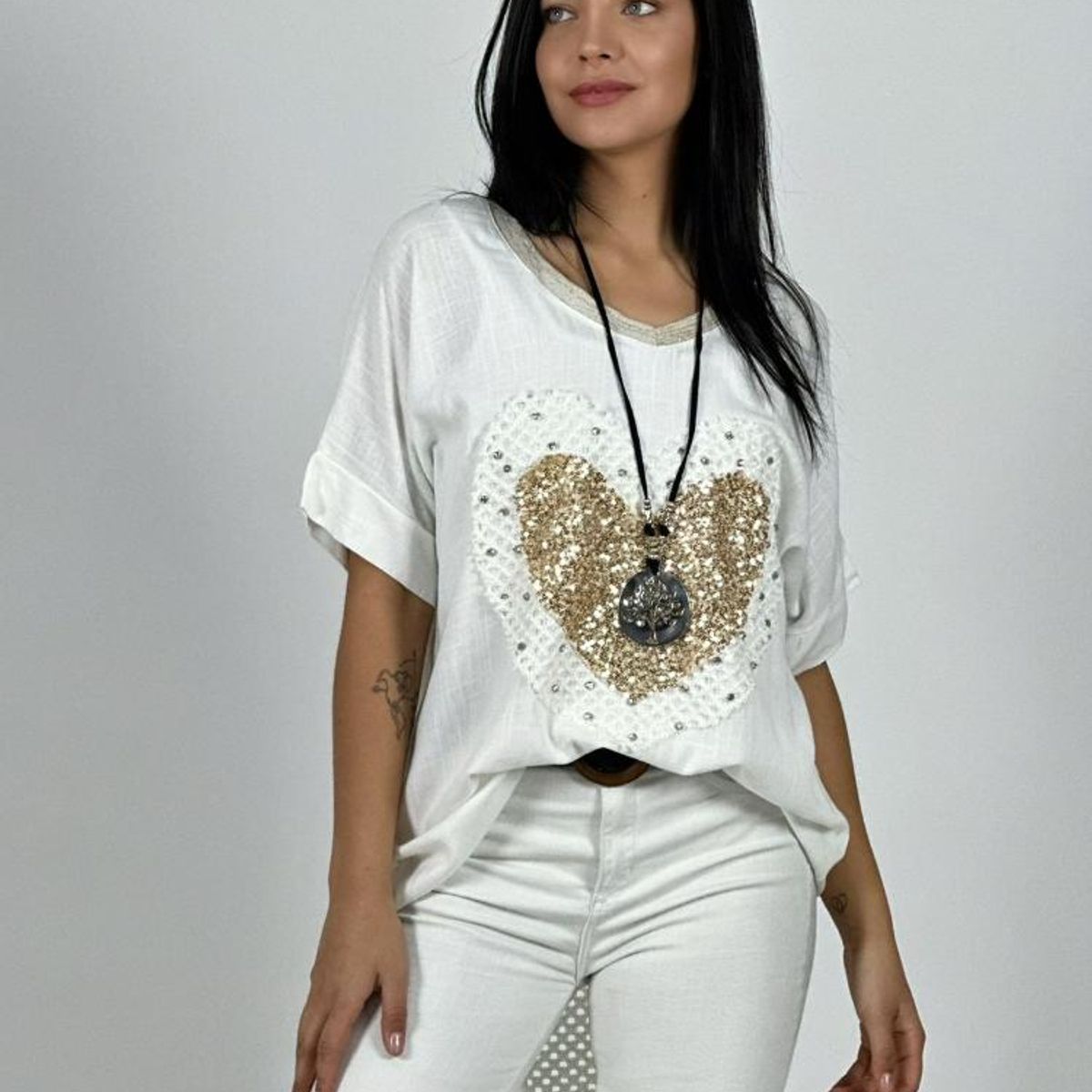 ENIGMATICA BOUTIQUE - Polera Lino Corazón Brillos y Broderi