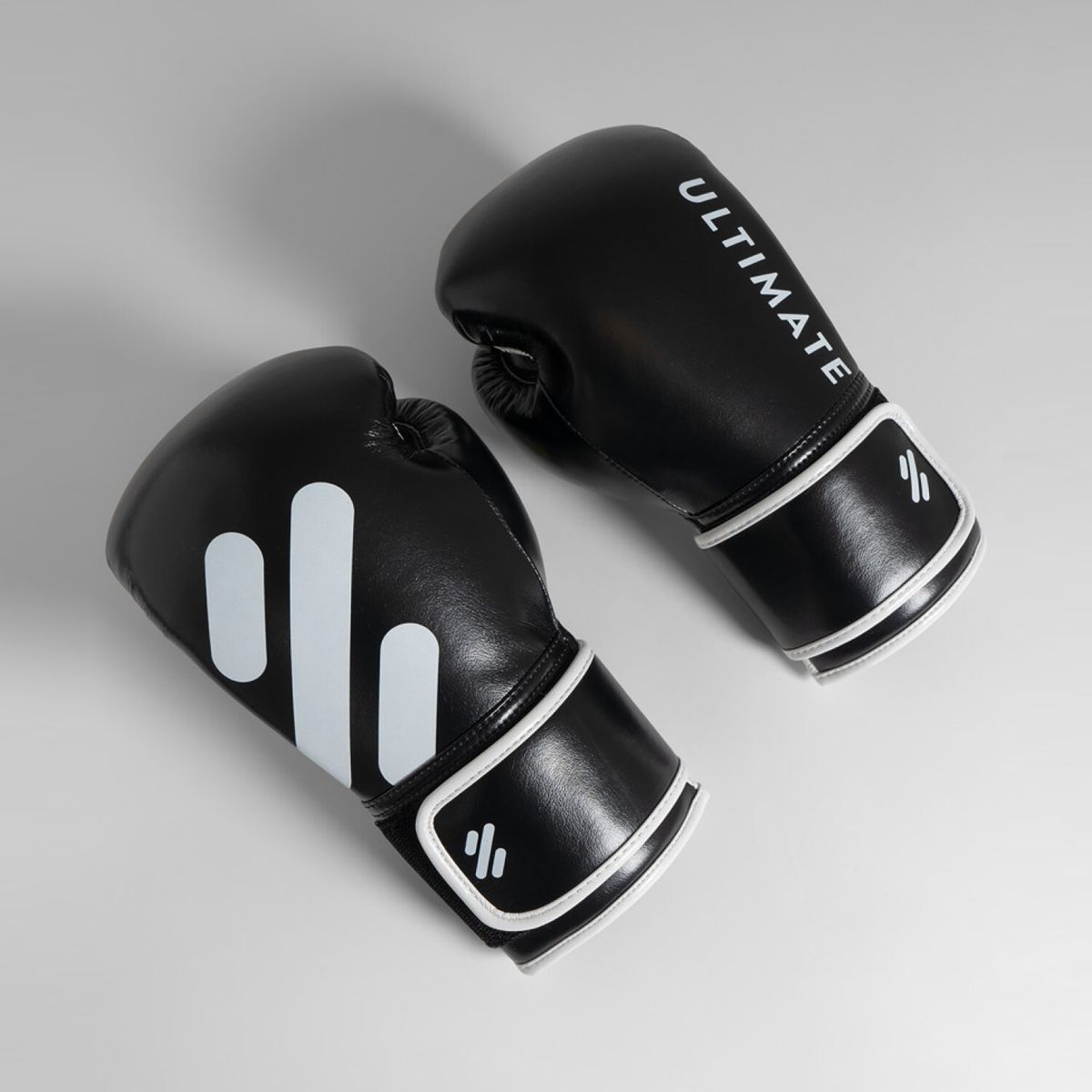 ULTIMATE FITNESS - GUANTE BOXEO ALI - BLACK AND WHITE 10 OZ
