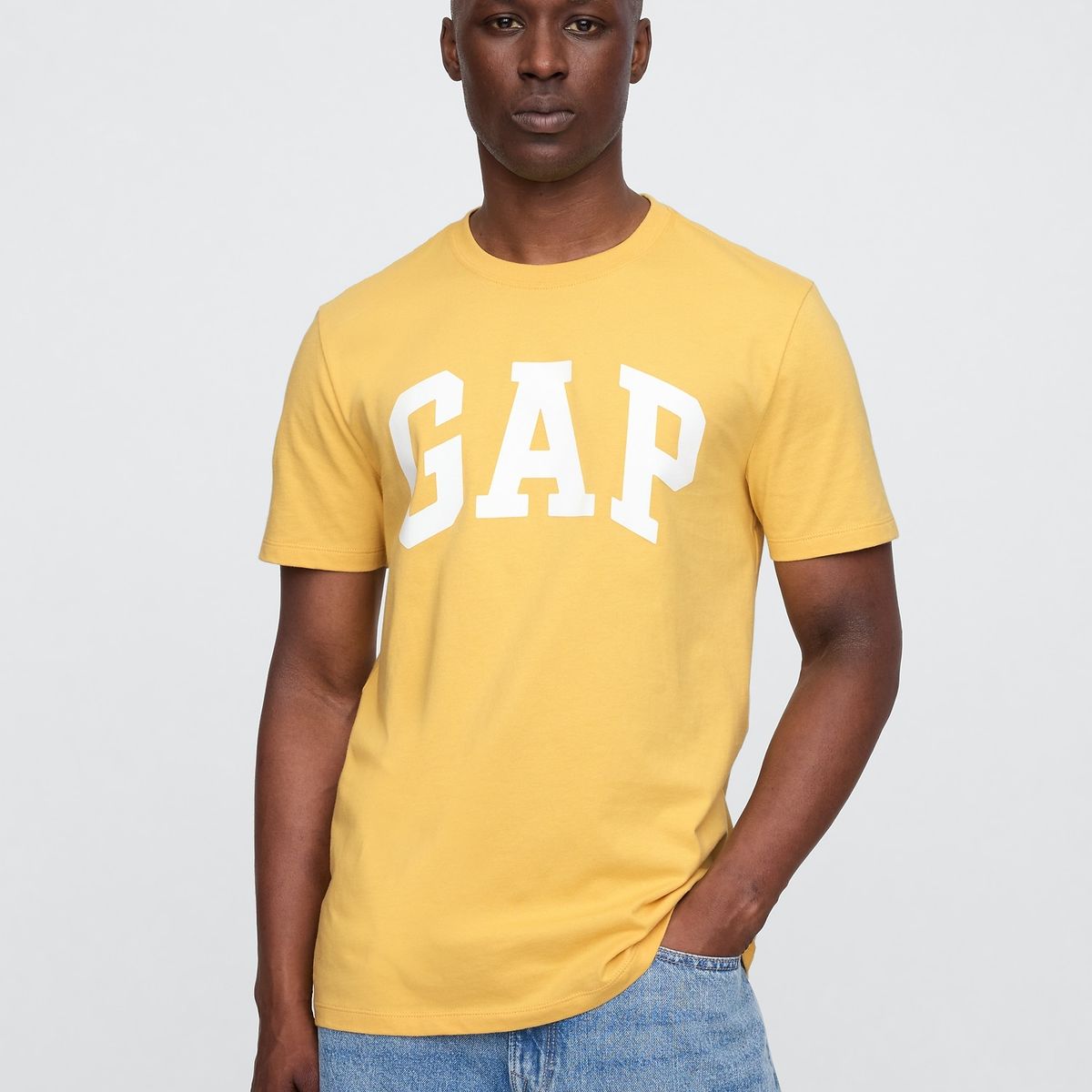 GAP - Polera Gap Logo Everyday Manga Corta Hombre Amarillo