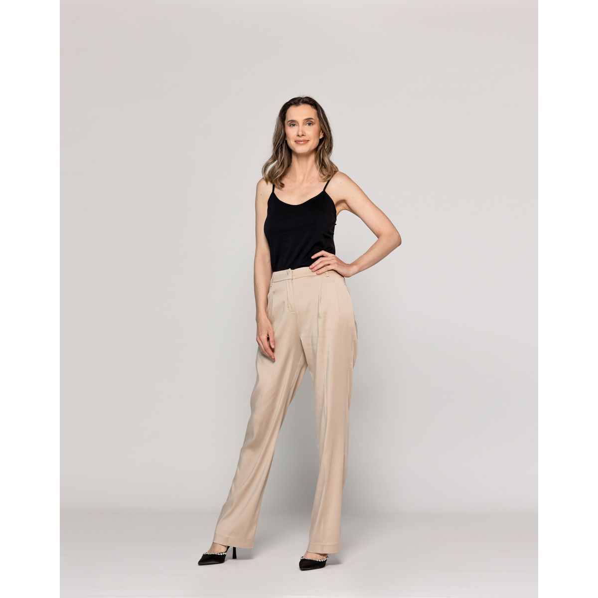 LINEATRE - Pantalón Mujer Clarissa Sastrero Semiformal Verde Fango Lineatre