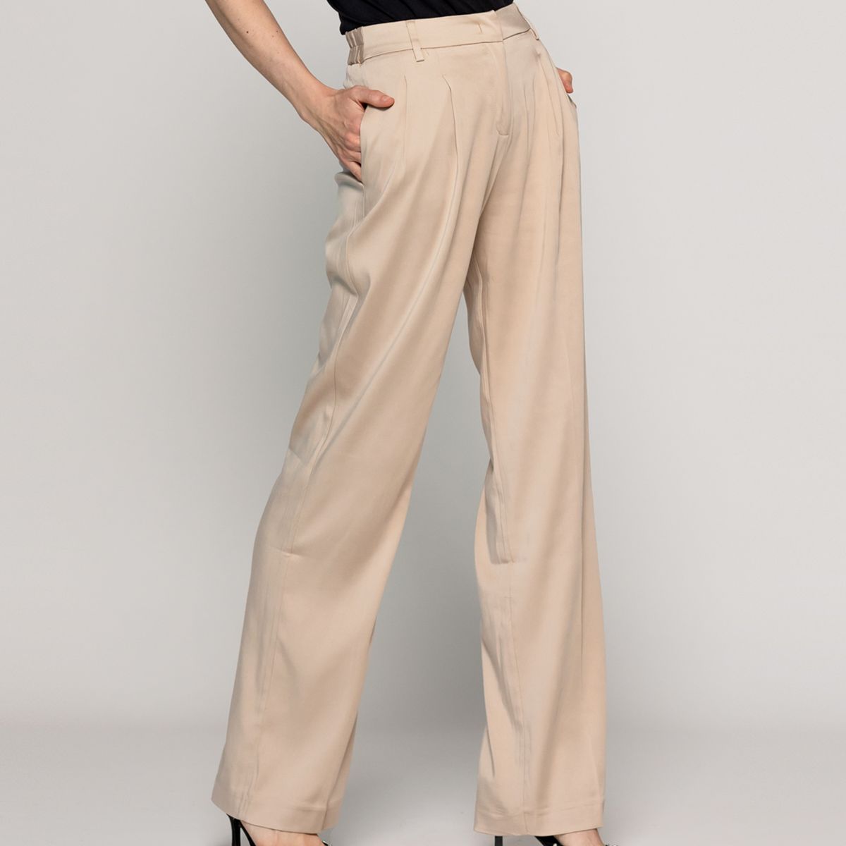 LINEATRE - Pantalón Mujer Clarissa Sastrero Semiformal Verde Fango Lineatre