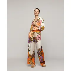 LINEATRE - Pantalón Mujer Brenna Satinado Estampado Flores Naranja
