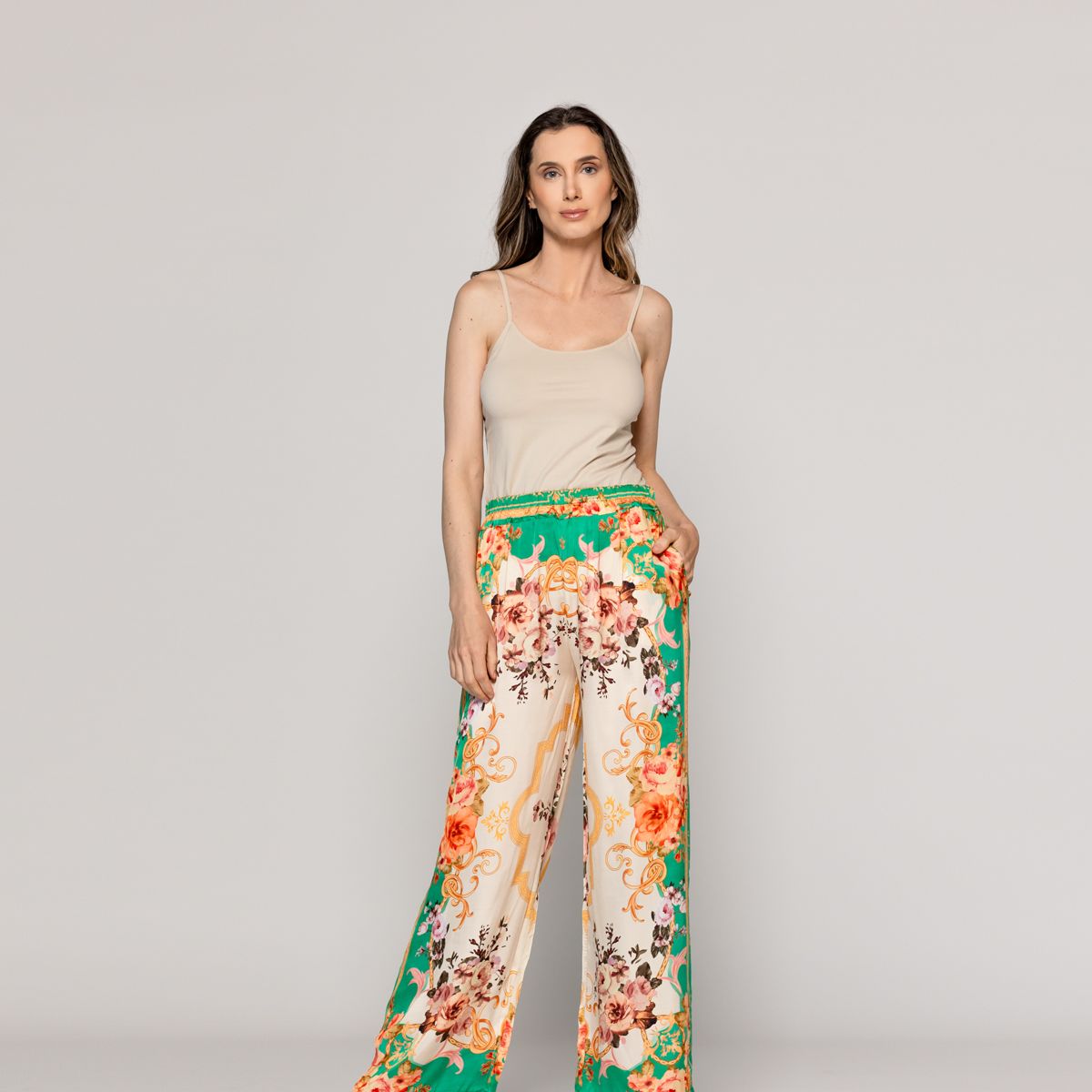 LINEATRE - Pantalón Mujer Brenna Satinado Estampado Barroco Verde Lineatre