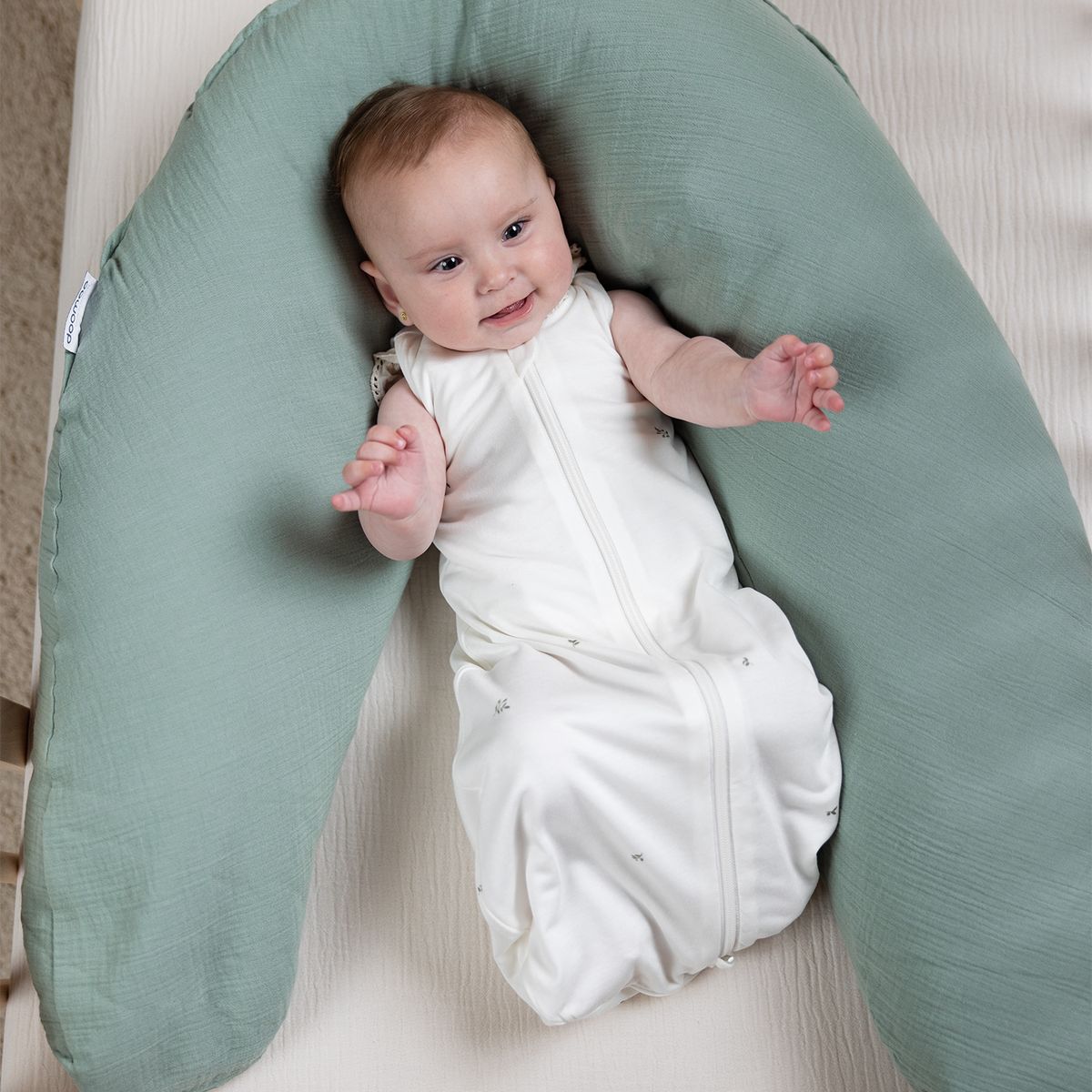 BABYROSEN - Saquito Tencel Hojas Verdes 3-6 Meses