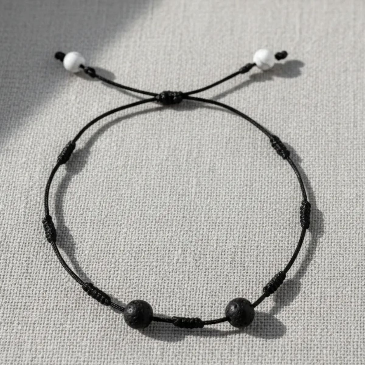 HAOKIDS - Pulsera negra hombre un amuleto con 7 nudos de protección y suerte