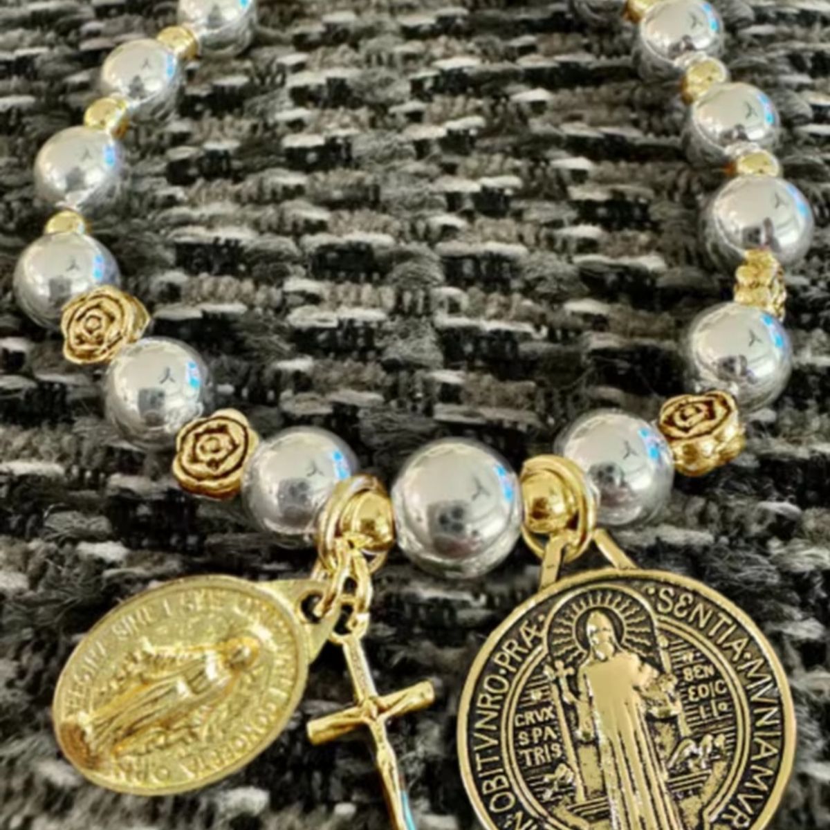 GENERICO - Pulsera PROTECCIÓN  SAN BENITO y VIRGEN, tipo Rorario.