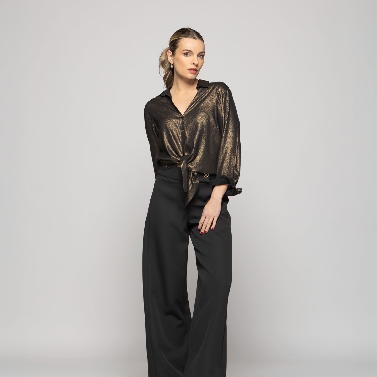 LUDOVICA - Blusa Mujer Crisantemo Viscosa Manga Larga Y Amarre Frontal Metalizada Ludovica