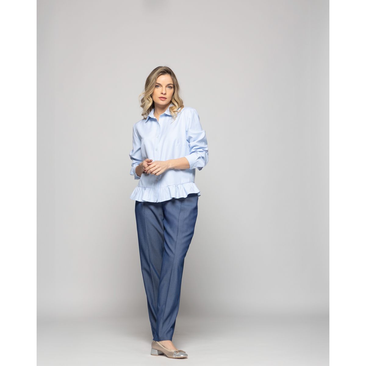 LUDOVICA - Blusa Mujer Cala Camisera Lisa Con Volante En Basta Celeste Ludovica