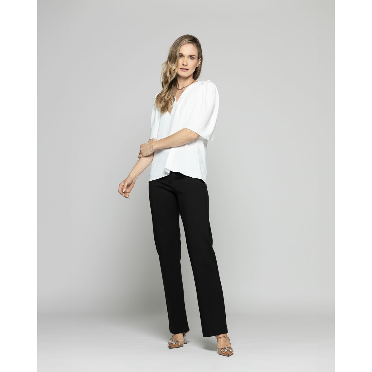 LUDOVICA - Blusa Mujer Caléndula Escote V Media Manga Blanca Crudo Ludovica
