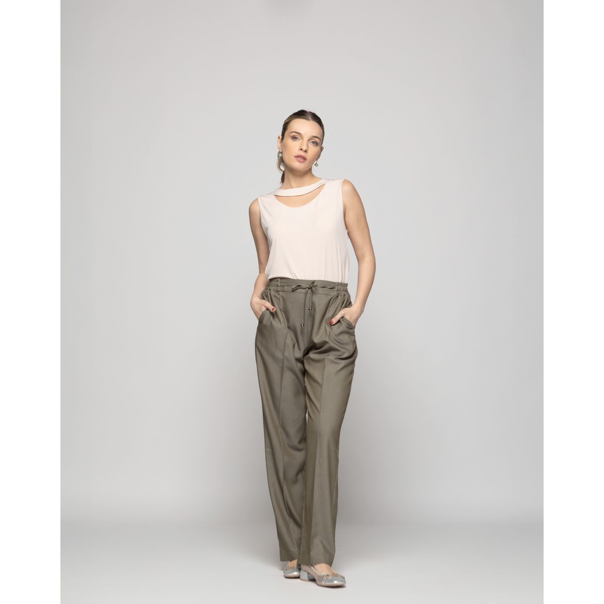 LUDOVICA - Polera Mujer Narciso Escote Medialuna Sin Mangas Nude Ludovica